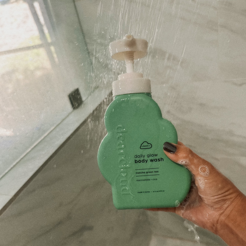 Green Cloud-shaped body wash bottle